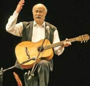 Tudor Gheorghe canta `Serenada din Trecut` la Amfiteatrul Mihai Eminescu