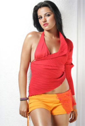 Maite Perroni vine din Mexic special pentru fanii din Romania