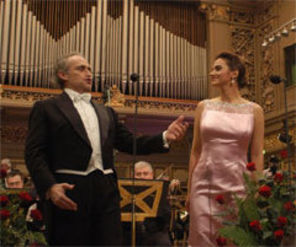 Soprana Alexandra Coman va canta alaturi de Jose Carreras la Sala Palatului