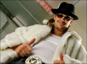 `ROLL ON`, videoclip nou KID ROCK