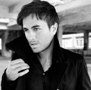 Enrique Iglesias lanseaza UEFA Package