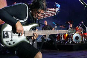 Metallica a lansat videoclipul `The Day That Never Comes`