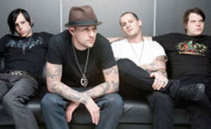 The Game & Fall Out Boys pe noul album Good Charlotte