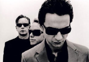 Site-uri neautorizate vand bilete la Depeche Mode. Atentie pe ce dati bani!