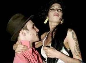 Amy Winehouse, din nou la spital