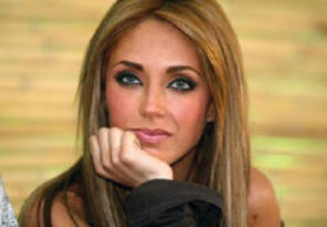 Anahi isi continua cariera solo dupa destramarea RBD