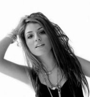 Gabriella Cilmi scoate varianta noua a albumului `Lessons To Be Learned`