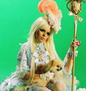 Kerli  Tea Party videoclip