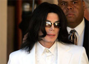Seringa care l-a ucis pe Michael Jackson, vanduta la licitatie