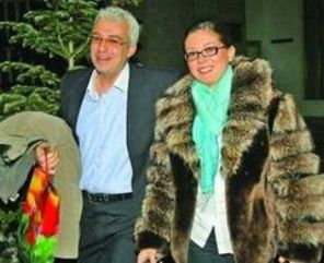 Alina Cupsa s-a mutat la Catalin Crisan