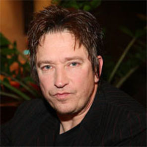 Sesiune de autografe Alan Wilder joi la Off the Record