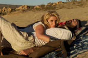 Kesha a filmat videoclipul Your Love Is My Drug (poze)