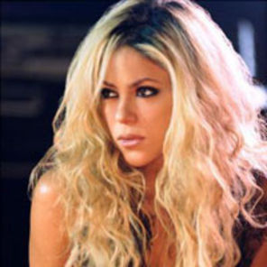 Shakira vs K`naan & Bisbal, cine canta imnul CM 2010? (audio)