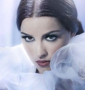Anahi, Maite Perroni, Pitbull - cei mai frumosi artisti din 2010
