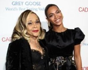 Etta James e gata, gata sa o bata pe Beyonce