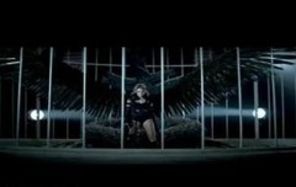 Miley Cyrus, cea mai rara creatura de pe Pamant (video)