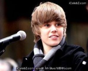 Justin Bieber, codas la IQ