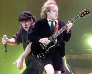 Colecteaza selectiv pe ritmuri rock la AC/DC si ia-ti premiul