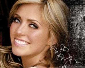 Anahi - cele mai multe nominalizari la Juventud 2010