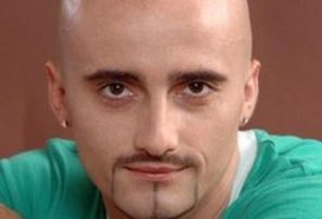 Voltaj, DVD si site nou (video)