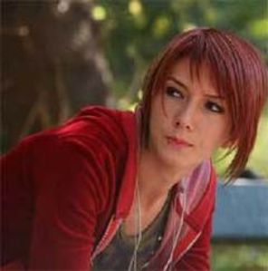 Din martie, Adela Popescu in `Week-end cu mama` la cinema