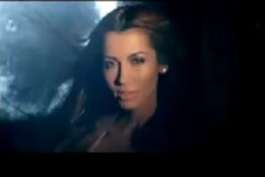 Lili Sandu a lansat noul clip Lee Lee