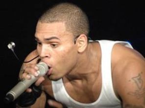 Chris Brown a plans pentru Michael Jackson (video)