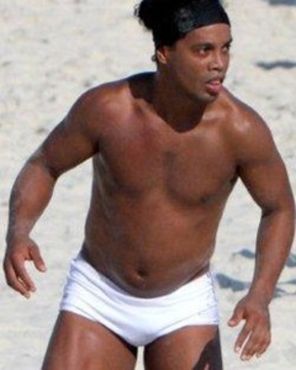 Ronaldinho a dat-o pe rap cu 50 Cent (video)