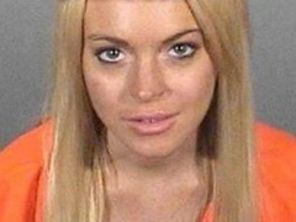 Lindsay Lohan, vecina la inchisoare cu cea care i-a spart casa in 2009
