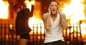 Eminem ft. Rihanna&nbsp;- Love The Way You Lie super videoclip