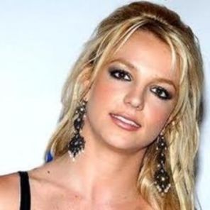 Britney Spears Follow My Fingers single nou
