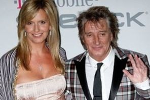 La 65 de ani, Rod Stewart va fi tatic din nou