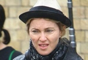 Madonna isi arata varsta fara machiaj (poze)