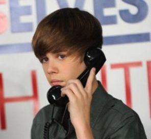 Justin Bieber e razbunator: a publicat numarul de telefon al unui hacker