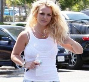 Britney Spears, prea neingrijita pentru iubitul ei