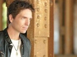 Richard Marx face acte de caritate
