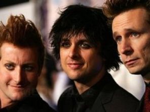 Green Day si Slash concerteaza la inaugurarea unui stadion