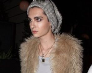 Bill Kaulitz si-a etalat noul pierce la Hollywood (poze)