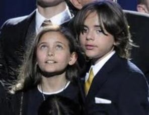 Copiii lui Michael Jackson, pentru prima oara la scoala
