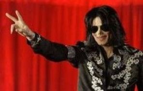 Michael Jackon ar putea fi deshumat