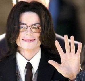 Michael Jackson, artistul cu cele mai multe piese descarcate din lume