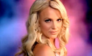 Britney Spears are propriul parfum (video)
