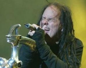 Korn au plans in studio