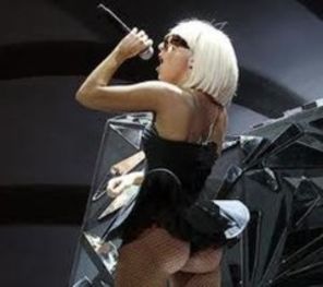 Lady Gaga, spitalizata de 6 ori