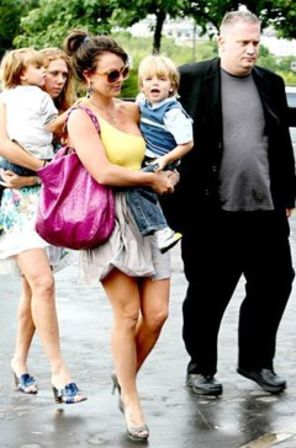 Britney Spears si-a dus copiii la Disneyland de ziua lor