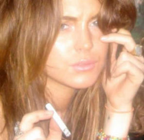 Lindsay Lohan continua sa se drogheze
