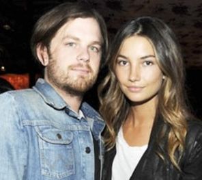 Caleb Followill de la Kings Of Leon si-a cerut iubita de sotie