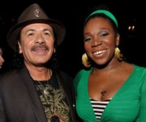 Carlos Santana While My Guitar Gently Weeps videoclip ft India.Arie