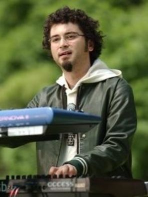 Bobby Stoica, fruntas in topul incasarilor din drepturi de autor