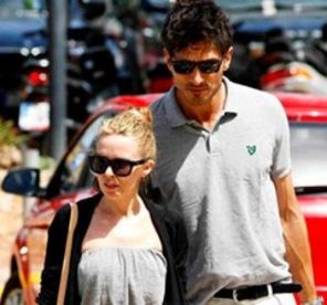 Kylie Minogue si-a cumparat casa cu Andres Velencoso